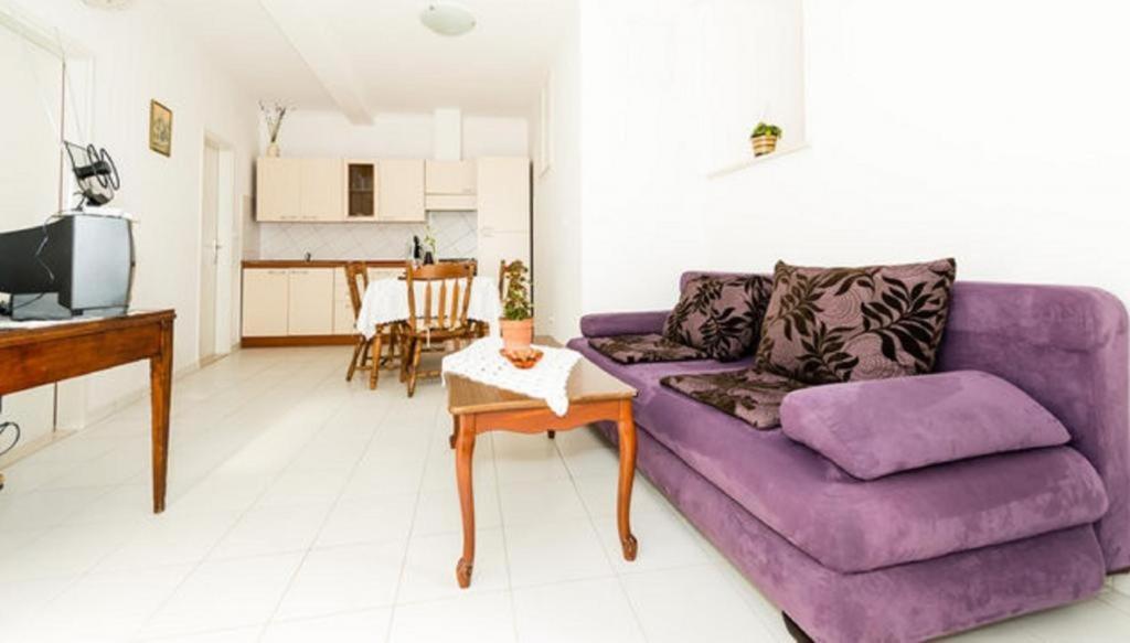 Old Town Budget Apartment Dubrovnik Bagian luar foto