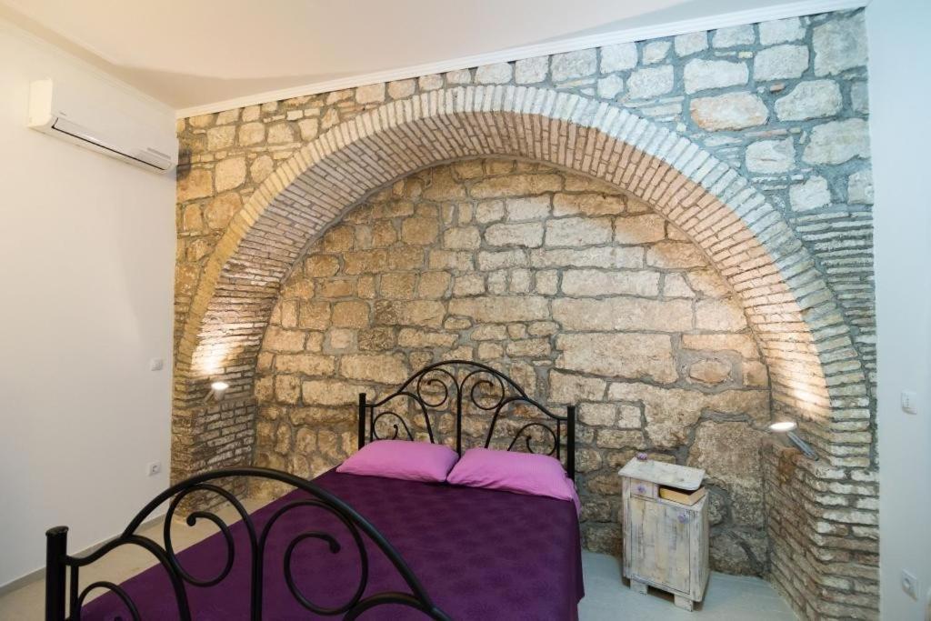 Old Town Budget Apartment Dubrovnik Bagian luar foto